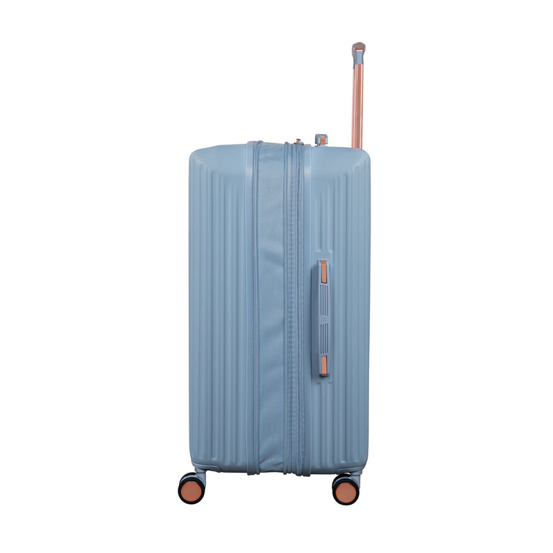 Luxuriant - Medium (Blue Fog)