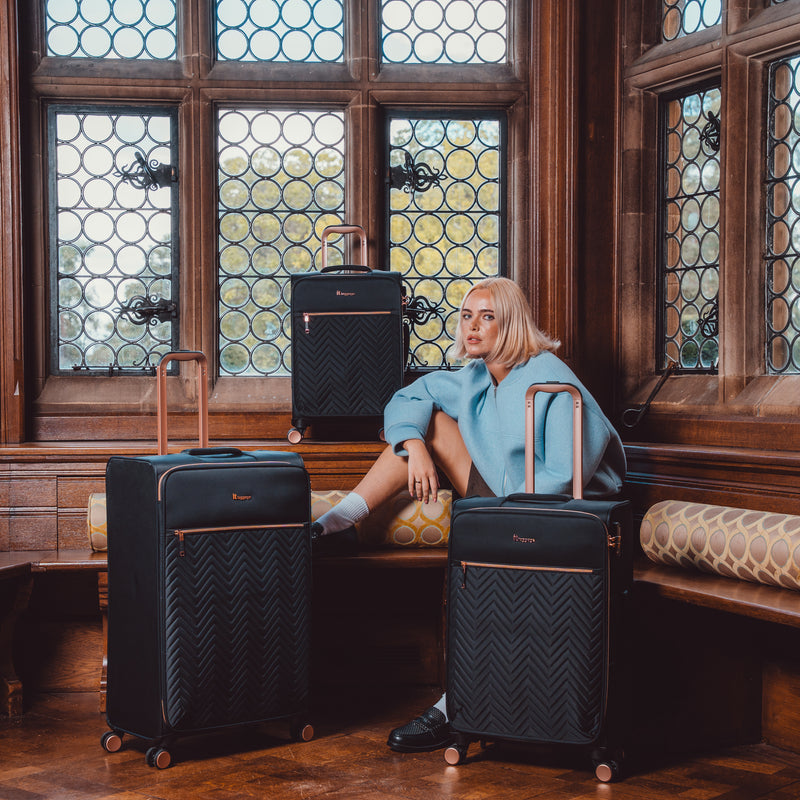 Bewitching - Cabin (Black)