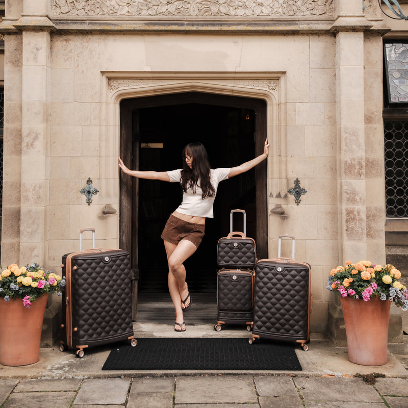 Indulging - Cabin with Pocket (Coffee Bean)