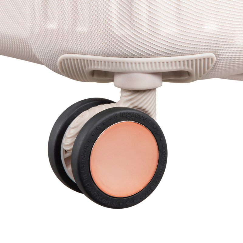 Luxuriant - Medium (Jet Stream)