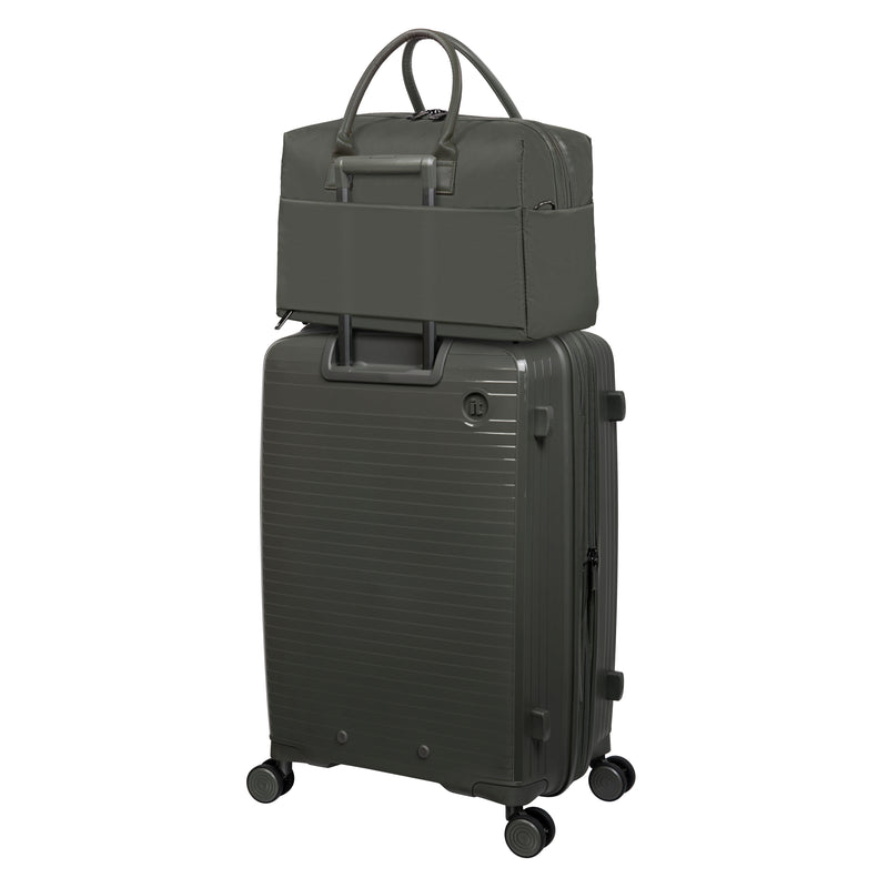 Outpaced - Small Holdall (Olive Night)