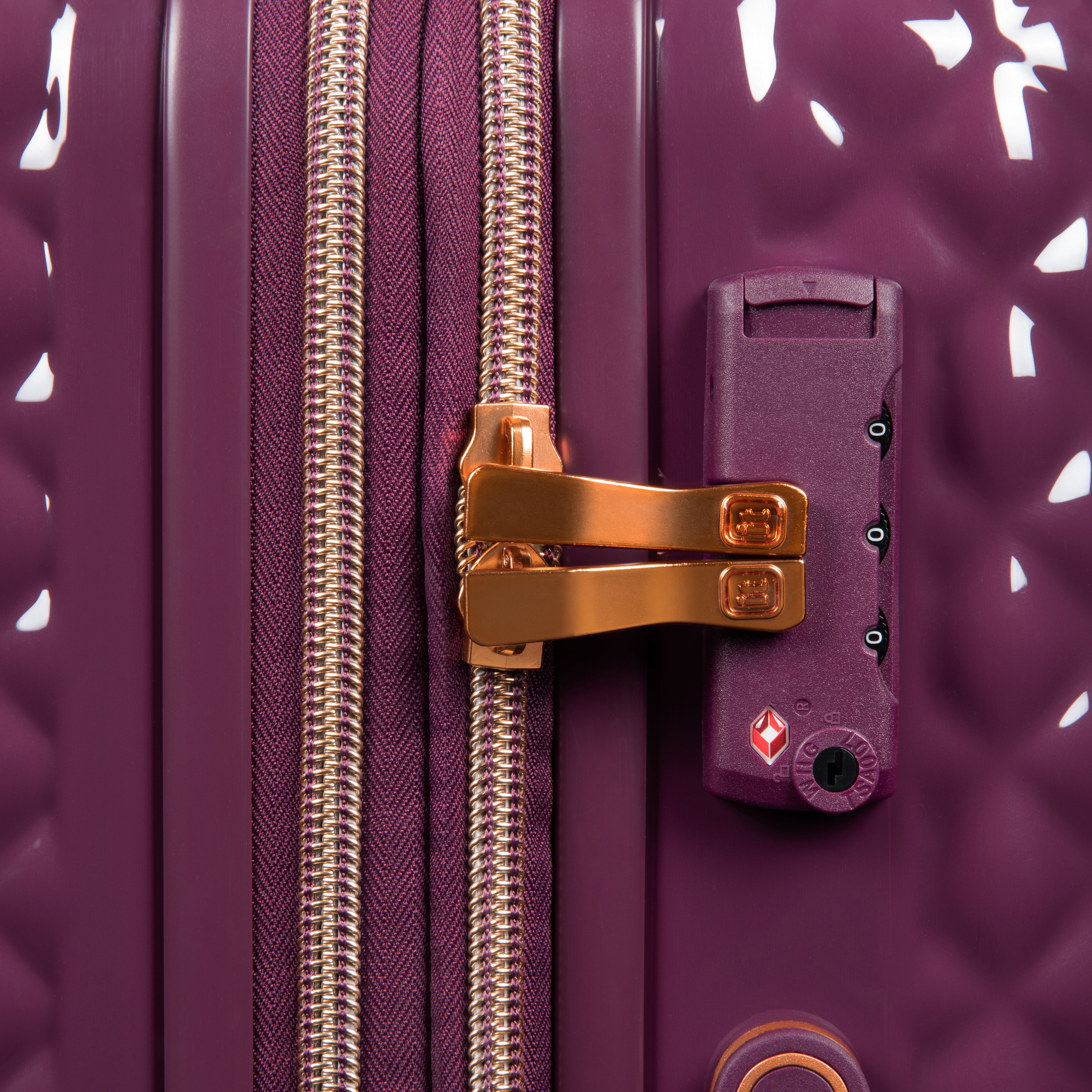 it Luggage | Glitzy - Medium Plus in Dark Cherry