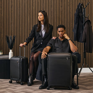 Spontaneous - Cabin with Pocket (Black)