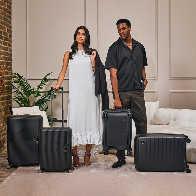 Spontaneous - Cabin with Pocket (Black)