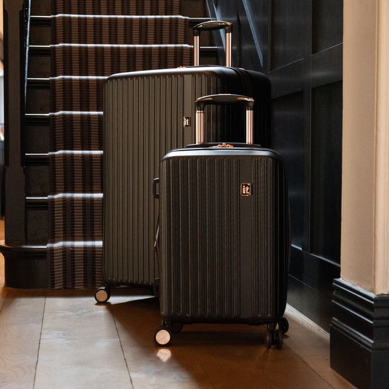 Luxuriant - Cabin (Black)